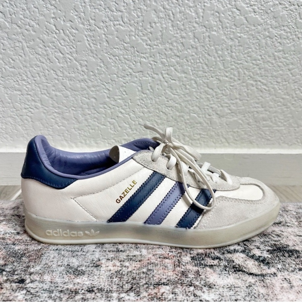 Adidas Gazelle Sneakers Blue Men’s 6 Fits Women’s 7.5